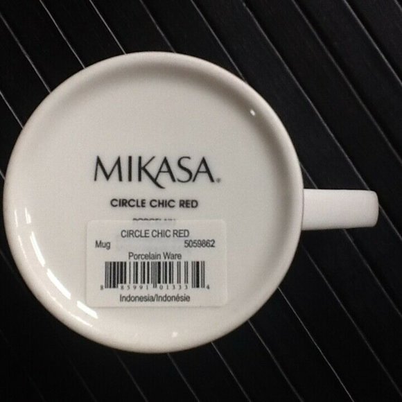 3 Mikasa 10-oz Red & White ⭕️ CIRCLE CHIC ⭕️ Mugs - Picture 8 of 8